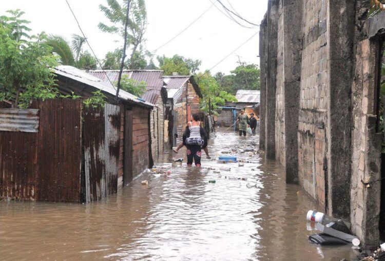 Dominicana ya experimenta lluvias por la tormenta tropical Melissa. Fotos: Listín Diario, vía: CMKX Radio Bayamo