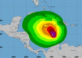 Gráfico del Centro Nacional de Huracanes de Estados Unidos (NHC) de los vientos estimados de la tormenta Melissa en la mañana del 23 de octubre de 2025.