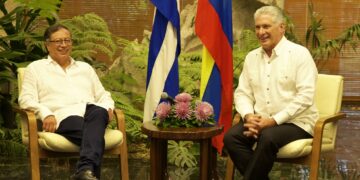 Los presidentes de Colombia, Gustavo Petro, y de Cuba, Miguel Díaz-Canel, durante un encuentro en La Habana en 2023. Foto: Presidencia cubana / Archivo.