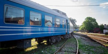 Coche del tren Habana-Santiago. Foto: Naturaleza Secreta, vía: Rutas Nacionales/Facebook.