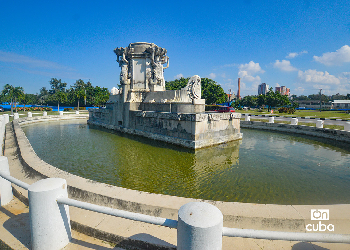 Fuente de las Américas, en la Quinta Avenida de Miramar, en La Habana. Foto: Otmaro Rodríguez.
