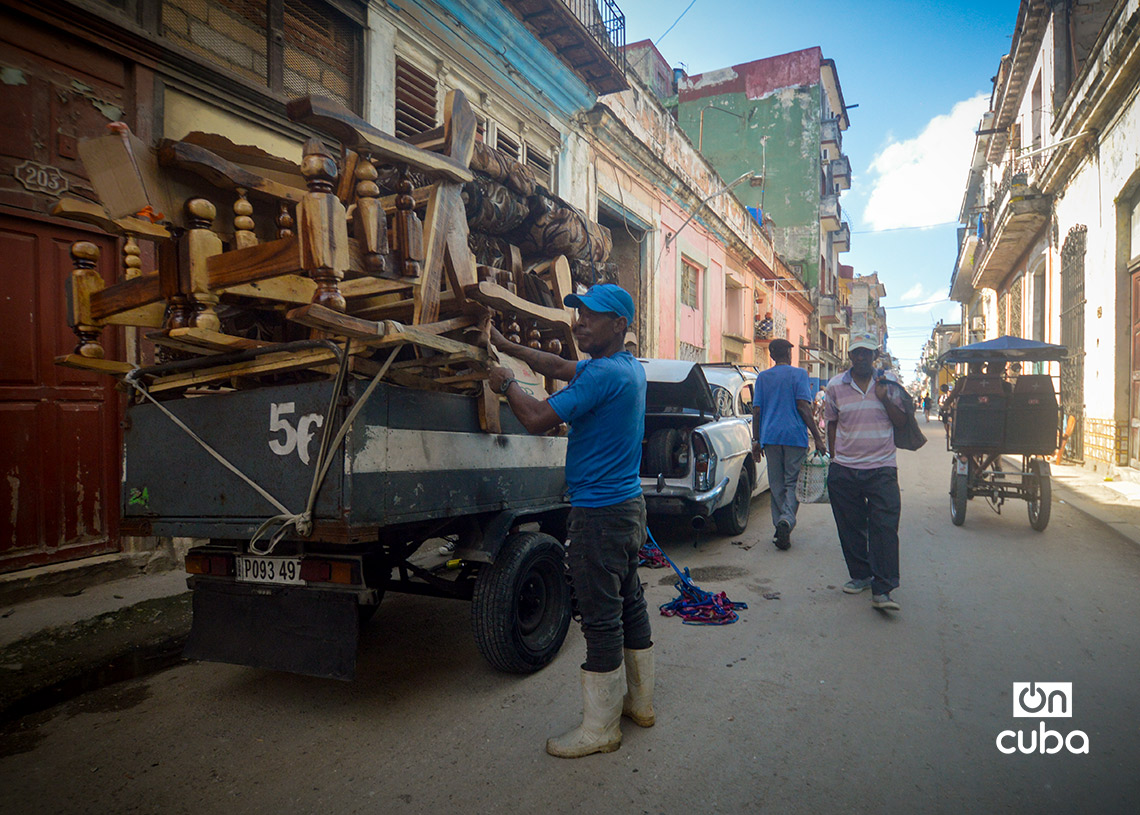 Salud Street, in Central Havana. Photo: Otmaro Rodríguez.