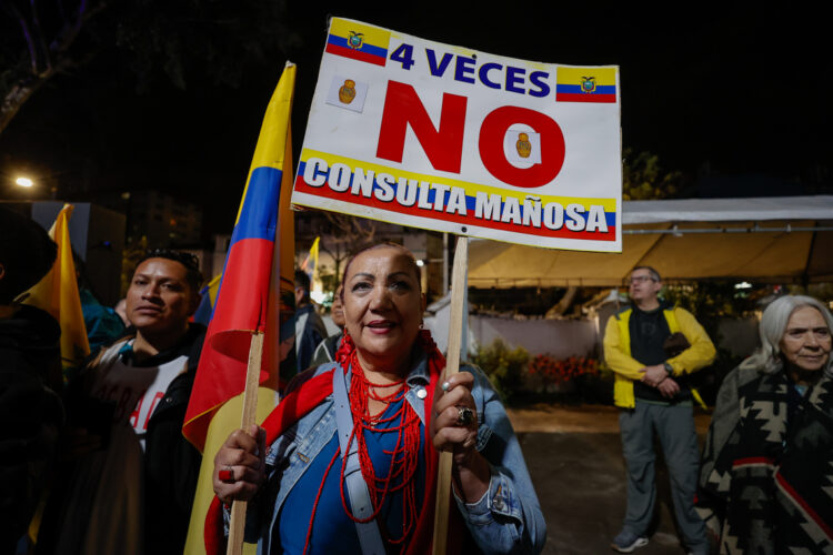 referéndum constitución Ecuador