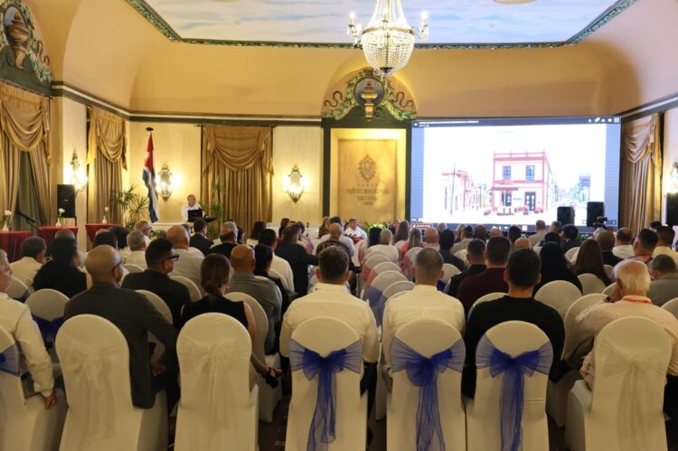 Foro de Empresarios Cubanos “Juntos X Cuba”, durante la 41ª Feria Internacional de La Habana. Foto: X/Minrex.