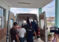 Traslado de heridos en un accidente ocurrido en la Autopista Nacional, a la altura de Aguada de Pasajeros, Cienfuegos, el 7 de noviembre de 2025. Foto: Granma.