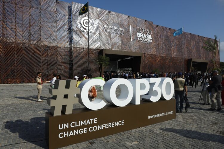 La trigésima cumbre climática de la ONU (COP30) comenzó oficialmente este lunes 10 de noviembre de 2025 en la ciudad de Belém, en la Amazonía brasileña. Foto: Antonio Lacerda / EFE.