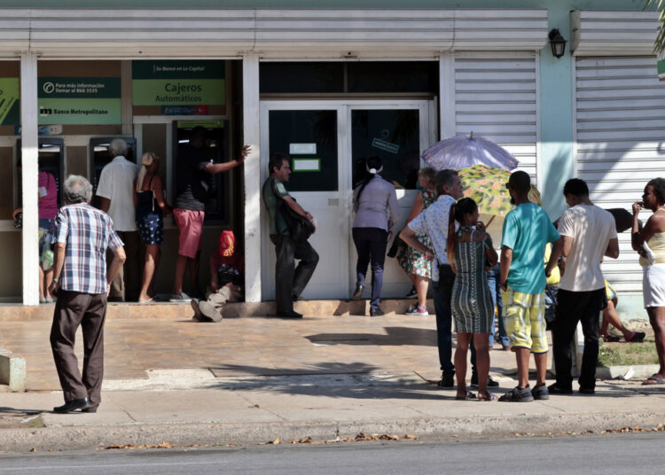 Gobierno cubano reforma bancaria