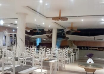 Caída del techo en restaurante del hotel Memories Trinidad del Mar. Foto: Yosdany Morejón Ortega / Radio Sancti Spíritus.