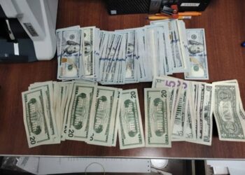 dinero retenido Panamá viajeros cubanos