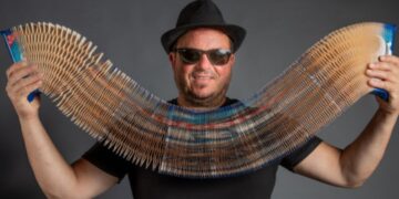 Félix Semper. Sus esculturas de papel en movimiento revolucionan el mundo del arte. Foto: Cortesía.