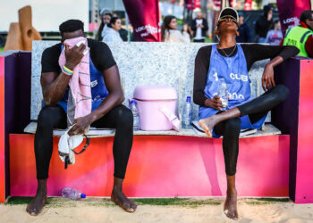 La principal dupla de la isla flaqueó en los momentos cruciales del duelo de octavos de final y se despidió así del Campeonato Mundial de voleibol de playa con sede en Australia. Foto: Volleyball World.