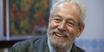 Fotografía de archivo, tomada el 29/07/2022 en Ciudad de México, del escritor mexicano Gonzalo Celorio, galardonado hoy con el Premio Cervantes 2025. Foto: EFE/Archivo/José Méndez.