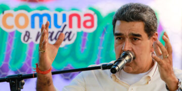 El presidente Nicolás Maduro habla en una actividad en Caracas, Venezuela. Foto: EFE/ Palacio De Miraflores.