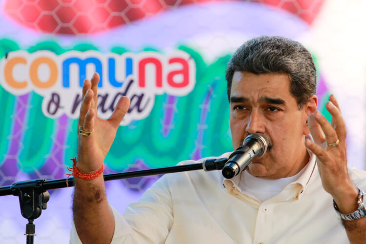 El presidente Nicolás Maduro habla en una actividad en Caracas, Venezuela. Foto: EFE/ Palacio De Miraflores.