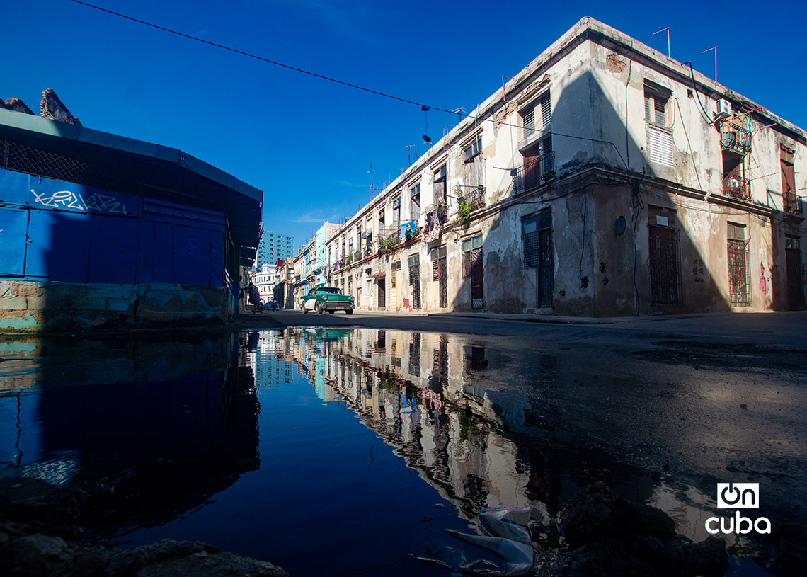 Calle Colón, en La Habana. Foto: Otmaro Rodríguez.