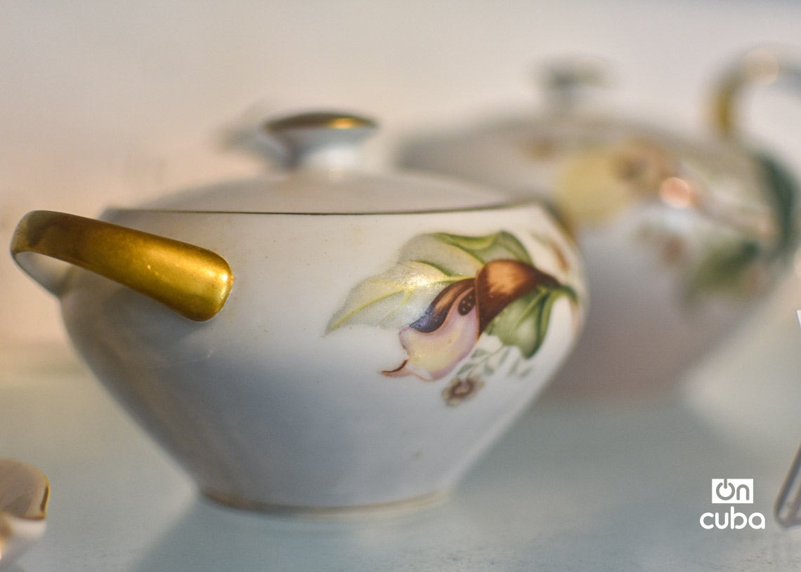 Traces of Japan in Cuba Part of the Japanese collection of the Casa de Asia in Havana. Photo: Otmaro Rodríguez.