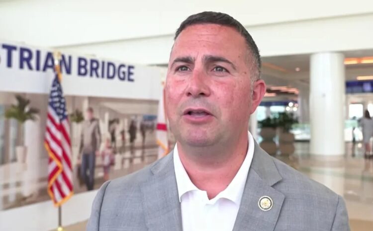 El demócrata Darren Soto. Foto: Captura Telemundo.