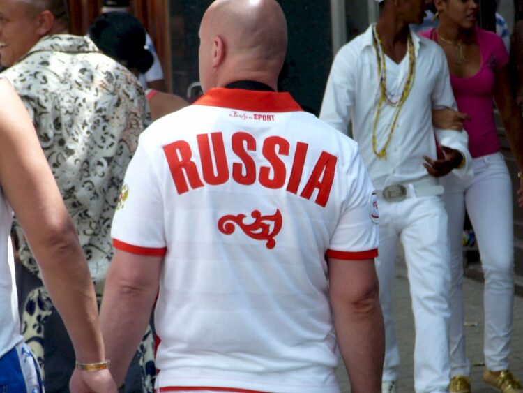 El turismo ruso en Cuba llegó a consolidarse como un mercado en crecimiento, pero ha sufrido una fuerte contracción. Foto: AMD