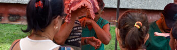 Venta de carne de cerdo en la feria agropecuaria del Parque Trillo, en La Habana. Foto: Otmaro Rodríguez.