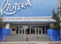 Las principales salas de cine de La Habana acogen desde este jueves el Festival de Cine Latinoamericano que volverá a desarrollarse bajo la sombra de la crisis energética, a la que se suma este año el brote epidémico de dengue y chikungunya que afecta a la isla. Foto: EFE.