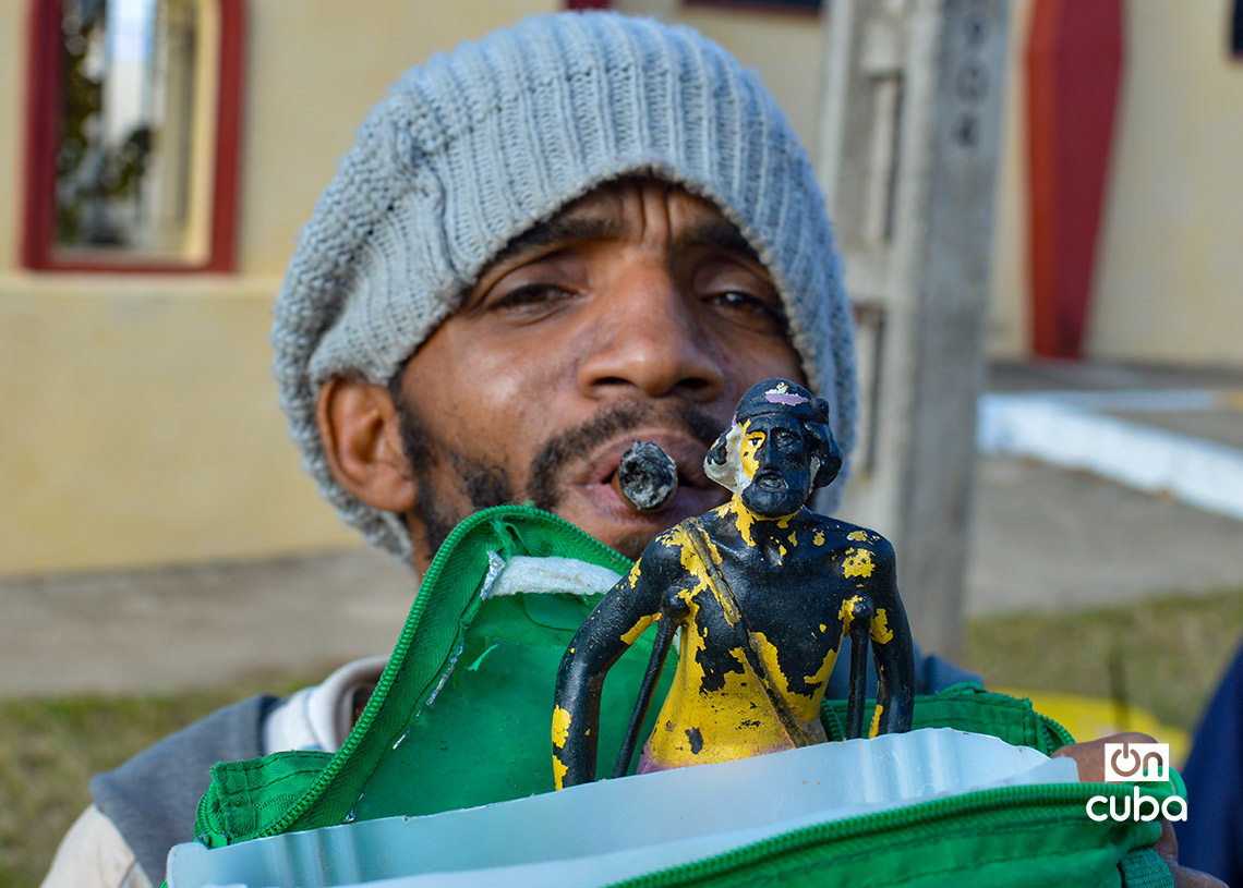 Devotion to San Lázaro in El Rincón. Photo: Otmaro Rodríguez.