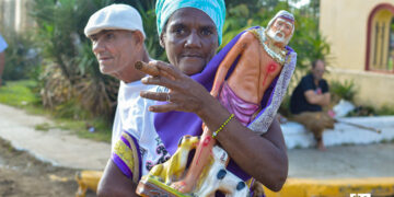Devoción por San Lázaro en El Rincón. Foto: Otmaro Rodríguez.