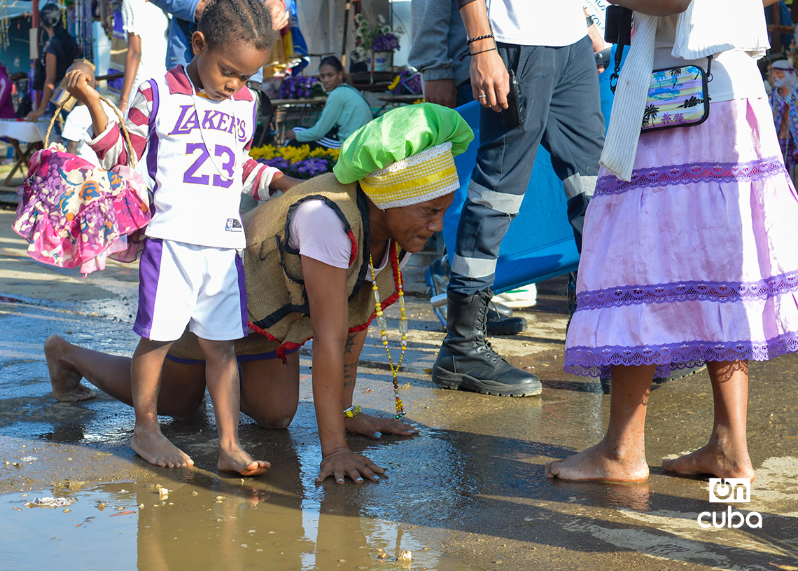 Devotion to San Lázaro in El Rincón. Photo: Otmaro Rodríguez.