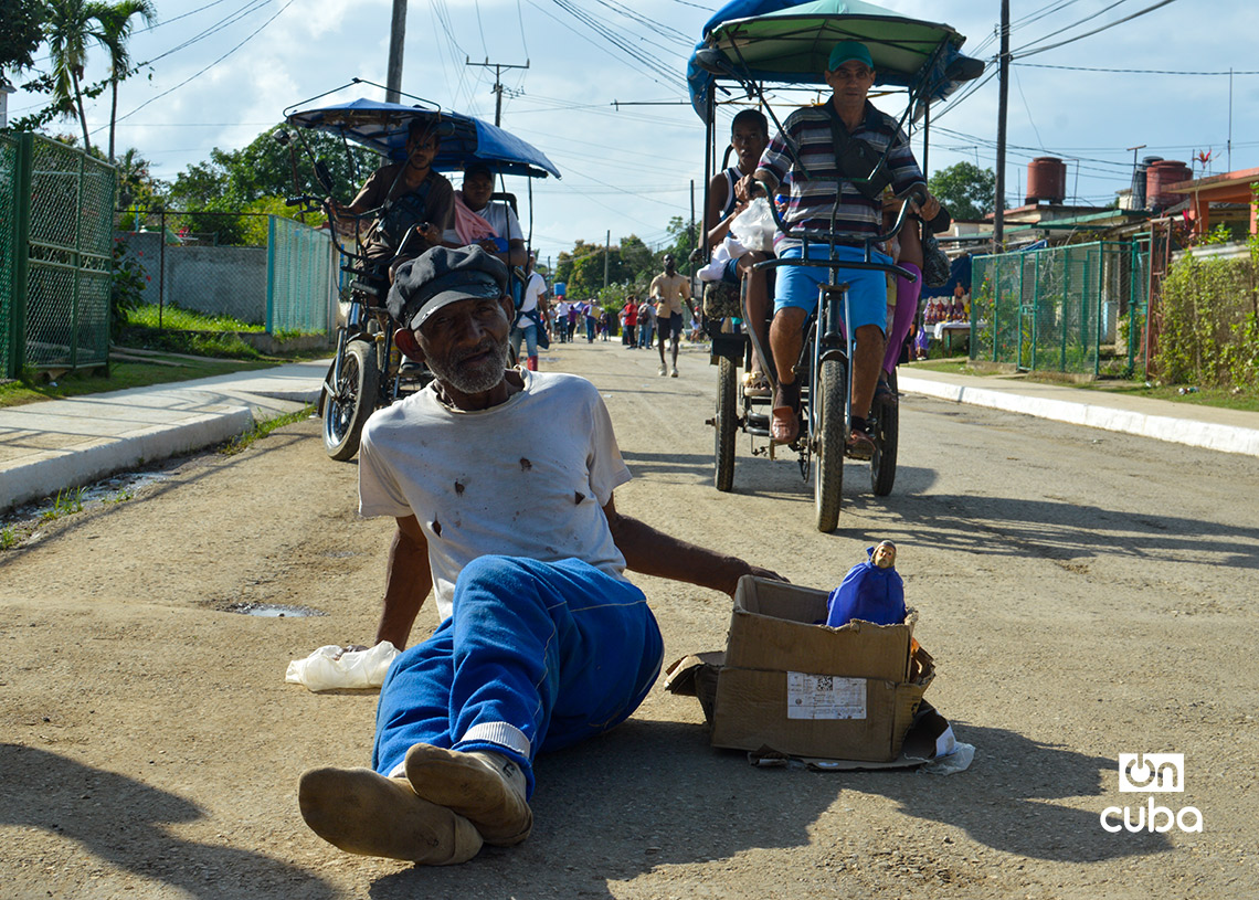 Devotion to San Lázaro in El Rincón. Photo: Otmaro Rodríguez.