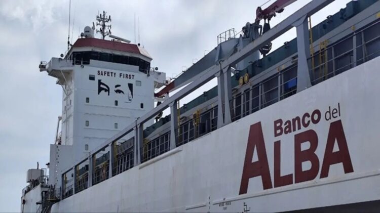 Barco del ALBA con ayuda humanitaria para Cuba. Foto: TeleSur / Archivo.
