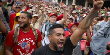 Simpatizantes del chavismo participan en una manifestación en Caracas, el 7 de enero de 2026. Foto: Miguel Gutiérrez / EFE.