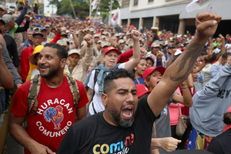 Simpatizantes del chavismo participan en una manifestación en Caracas, el 7 de enero de 2026. Foto: Miguel Gutiérrez / EFE.