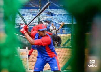 A un mes del Clásico Mundial, no hay demasiada claridad en cuanto a las piezas con las que podrá contar Cuba. Foto: Otmaro Rodríguez.