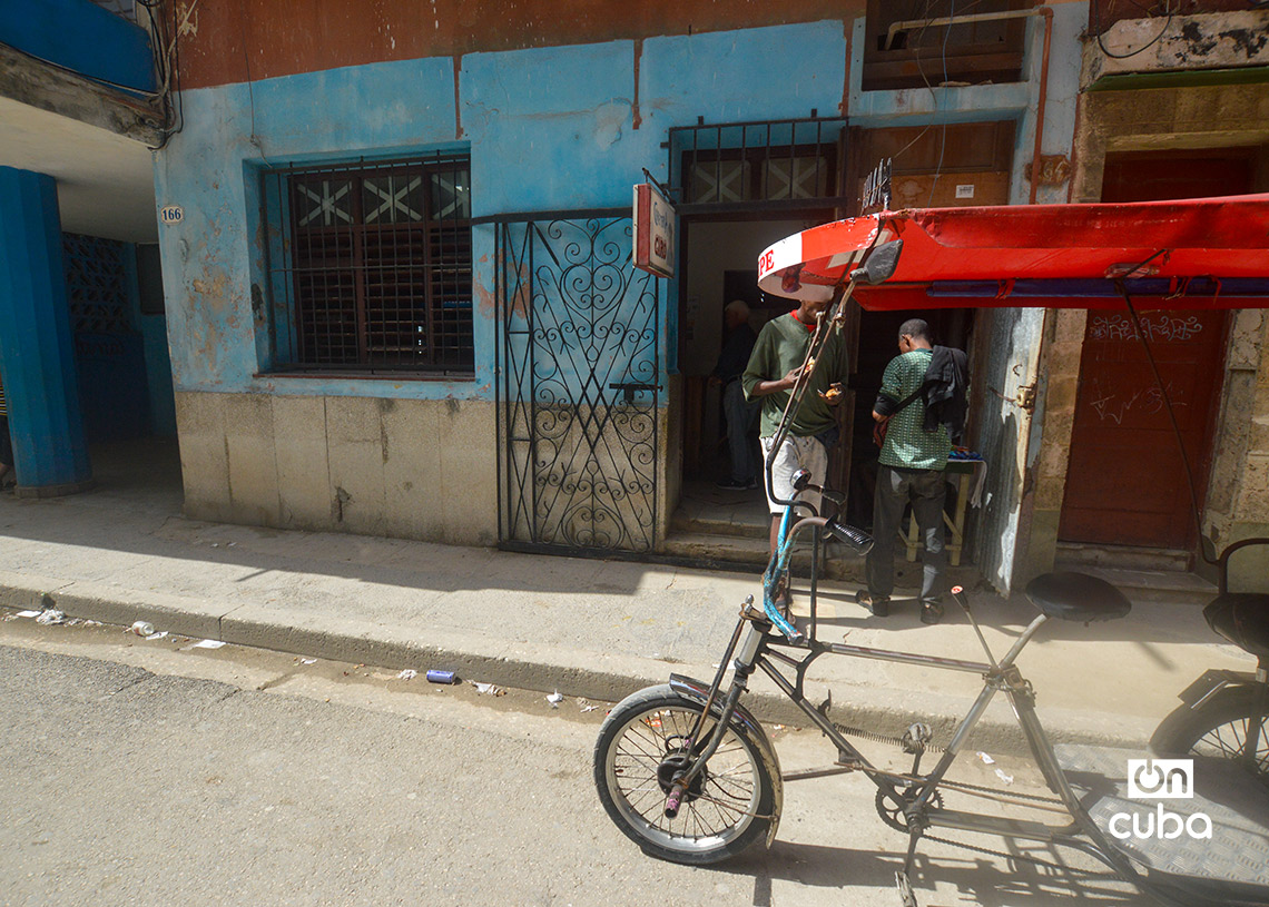La conocida dulcería de Ciro, en la calle Consulado, en Centro Habana. Foto: Otmaro Rodríguez.