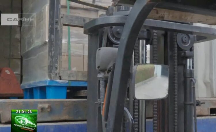 Primer lote de aspirinas producidas en China llega a Cuba. Foto: Captura Canal Caribe.