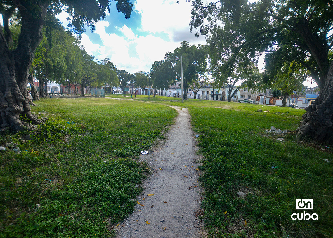 Manila Park, on the Hill, Havana. Photo: Otmaro Rodríguez.