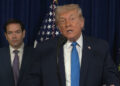Captura de video tomada de una transmisión de La Casa Blanca del presidente de Estados Unidos, Donald Trump, junto al secretario de Estado Marco Rubio, durante una declaración este sábado. Foto: EFE/ La Casa Blanca.