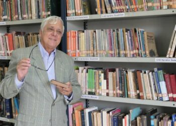 Virgilio López Lemus, Premio Nacional de Literatura 2025. Foto: Facebook/Instituto Cubano del Libro.