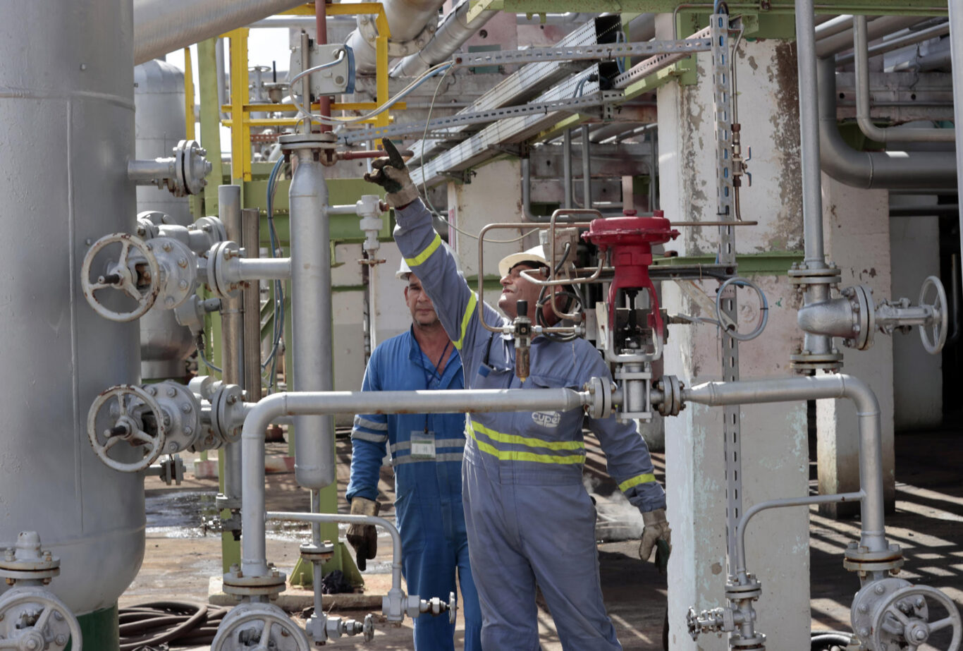 refinería Cienfuegos