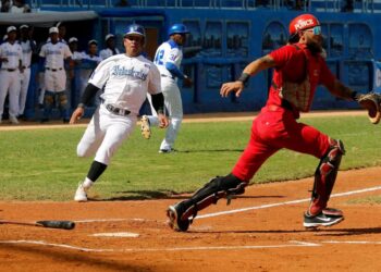Industriales derrotó a Mayabeque y logró su clasificación a las semifinales de la 64 Serie Nacional de Béisbol (SNB). Foto: Roberto Morejón / Jit.
