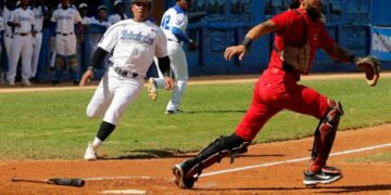 Industriales derrotó a Mayabeque y logró su clasificación a las semifinales de la 64 Serie Nacional de Béisbol (SNB). Foto: Roberto Morejón / Jit.