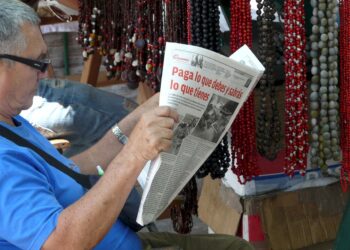 La educación financiera es presentada por las autoridades como una herramienta para fomentar la resiliencia y evitar errores costosos. Foto: AMD.