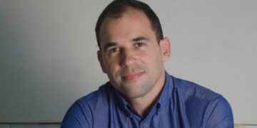 Ruslan Muñoz en la Facultad de Arquitectura. Foto: Marien Cruz.