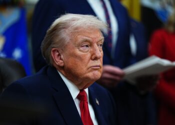 Foto: EFE/EPA/AARON SCHWARTZ / POOL.