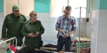 Algunos de los lesionados en accidente en la Autopista Nacional están siendo atendidos en el Hospital General Provincial Camilo Cienfuegos, de Sancti Spíritus. Foto: Facebook/Deivy Pérez Martín.