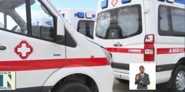 Cuba incorporó 25 nuevas ambulancias eléctricas a su sistema hospitalario. Foto: Captura Canal Caribe.