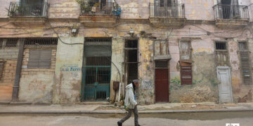 Calle Morro, en la Habana Vieja. Foto: Otmaro Rodríguez.