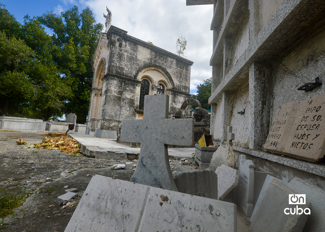 Cementerio de la localidad habanera de Regla. Foto: Otmaro Rodríguez.