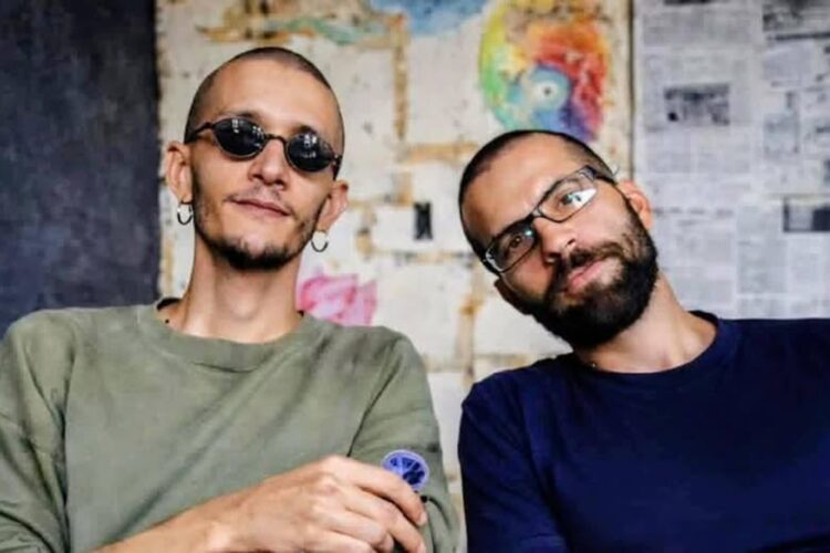 Ernesto Ricardo Medina y Kamil Zayas Pérez, influencers disidentes del proyecto digital cubano El4tico, detenidos por las autoridades. Foto: Tomada de las redes sociales.