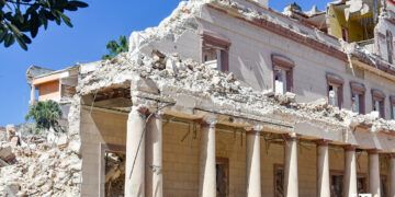 Derrumbe en ISDI. Foto: Otmaro Rodríguez