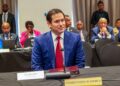 Fotografía cedida por la Comunidad del Caribe (Caricom) que muestra al secretario de Estado de Estados Unidos, Marco Rubio, asiste a una plenaria de la 50 Reunión Ordinaria de la Conferencia de Jefes de Gobierno de Caricom este miércoles, en Basseterre (San Cristóbal y Nieves). Foto: Caricom / EFE.